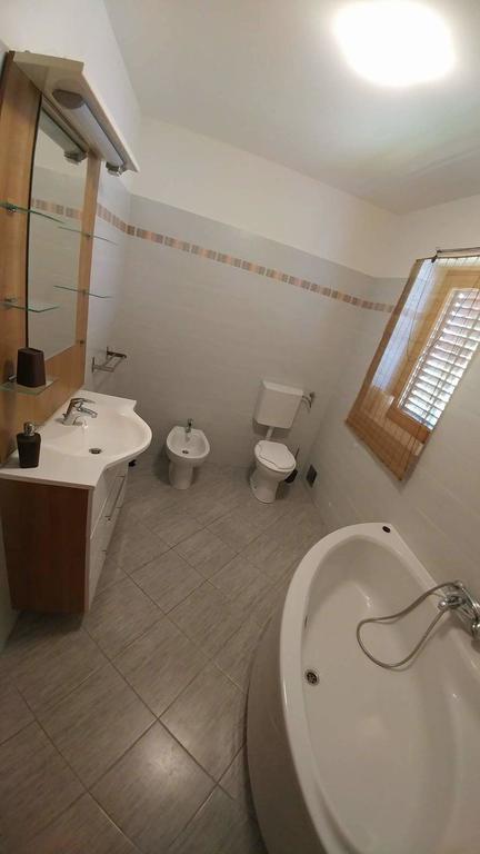 Apartment Kortina Buzet Eksteriør billede