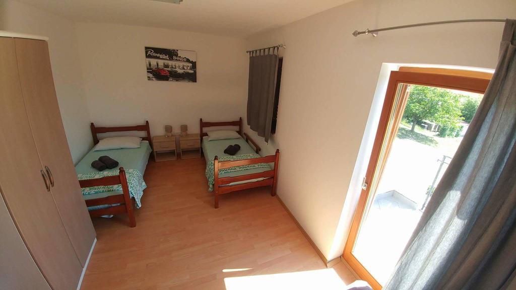 Apartment Kortina Buzet Eksteriør billede