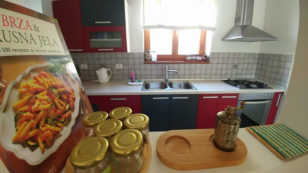 Apartment Kortina Buzet Eksteriør billede